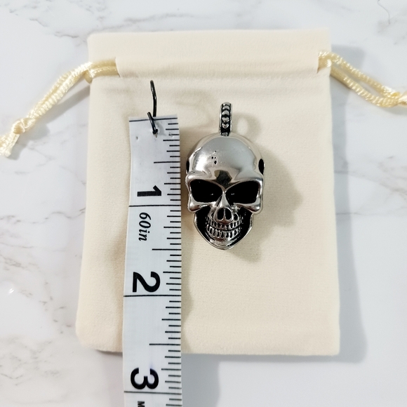 Silver Skull Pendant - Picture 5 of 7
